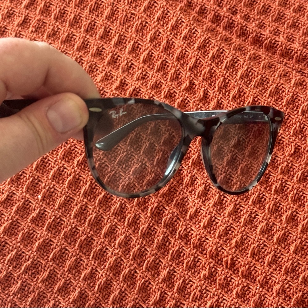 Raybans - Picture 3 of 4